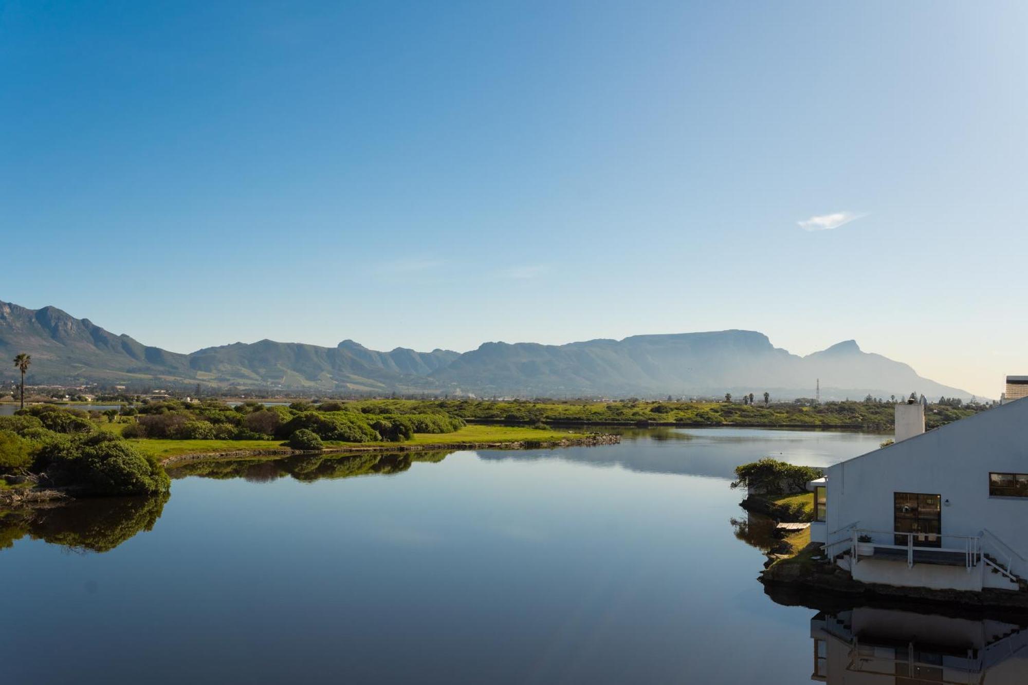 Vlei Cove Guesthouse Cape Town Ngoại thất bức ảnh